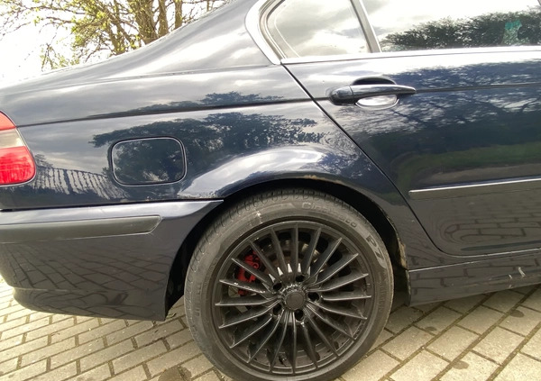 BMW Seria 3 cena 11500 przebieg: 381000, rok produkcji 2003 z Toruń małe 191